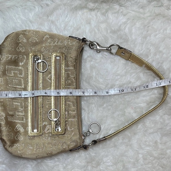 Coach Poppy Storypatch - Picture 16 of 16